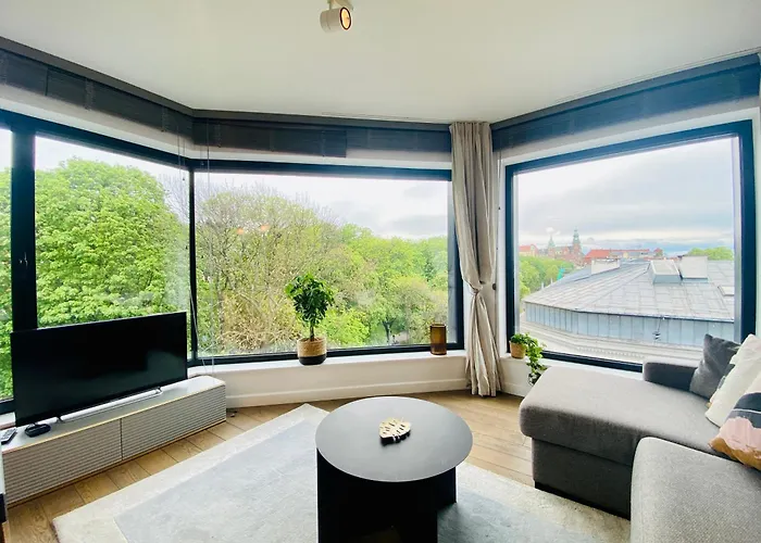 Panorama View By Mint